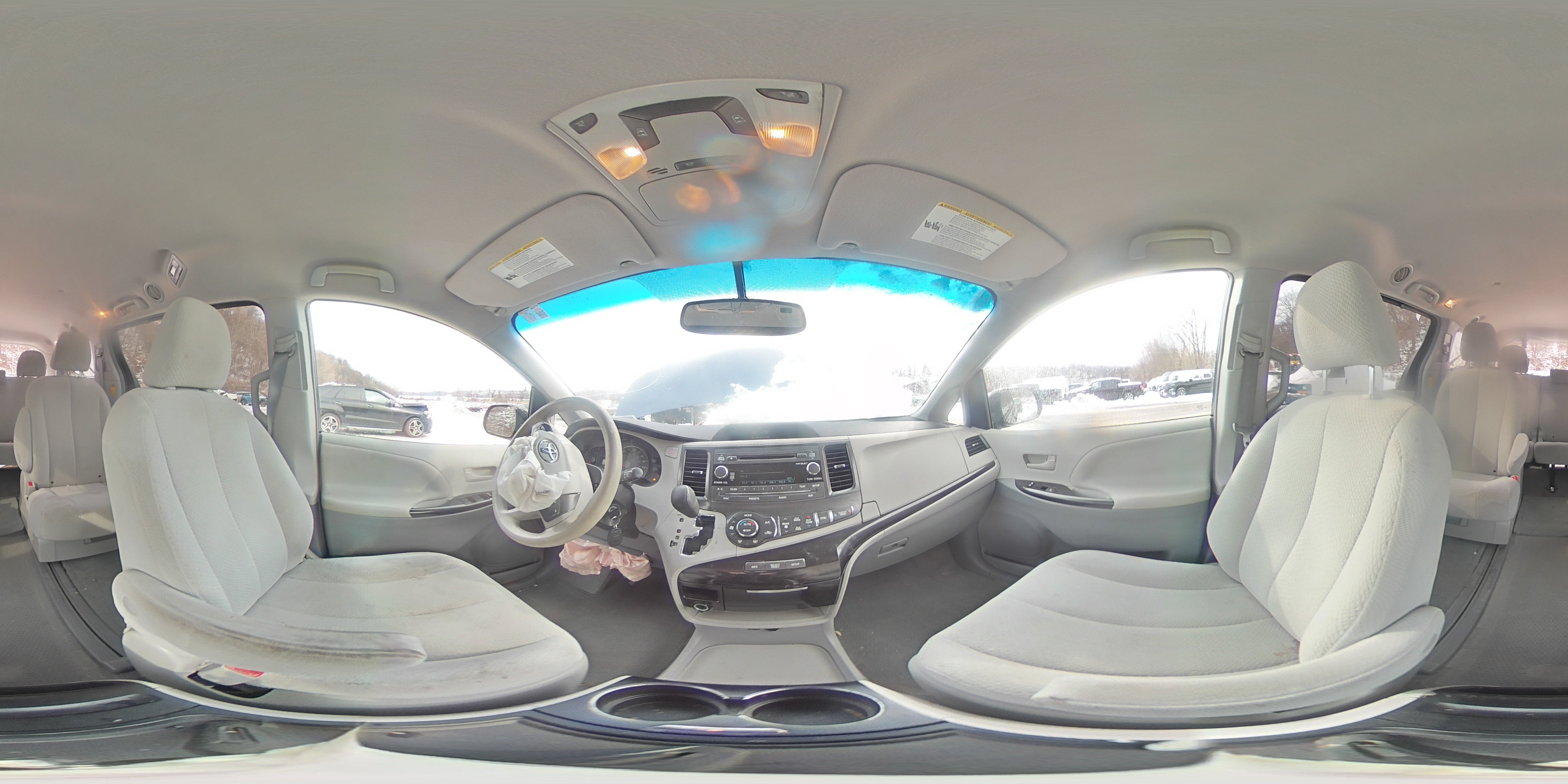2014 Toyota Sienna - Image 14