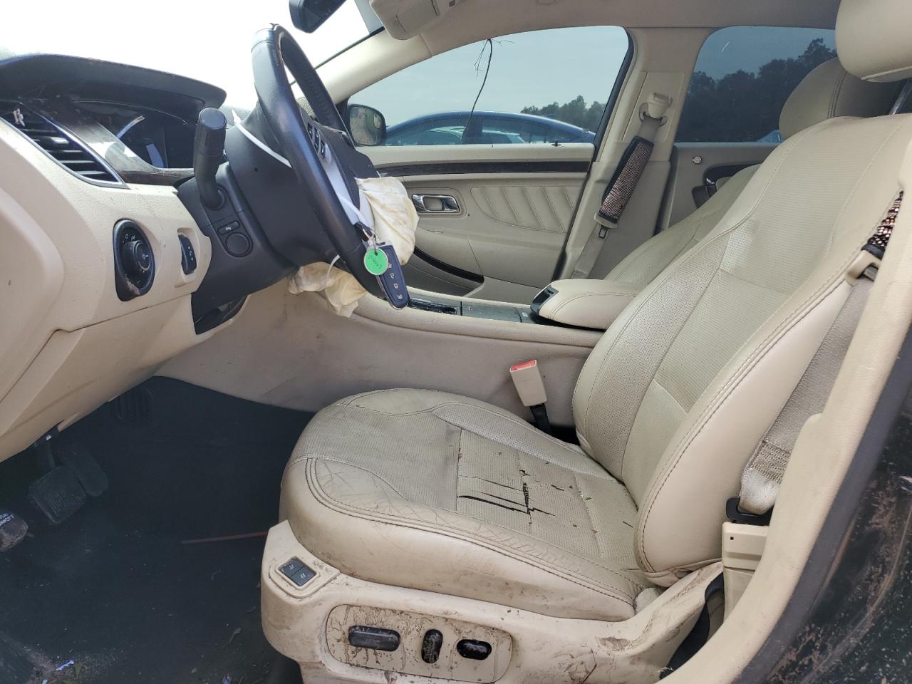2014 Ford Taurus - Image 7