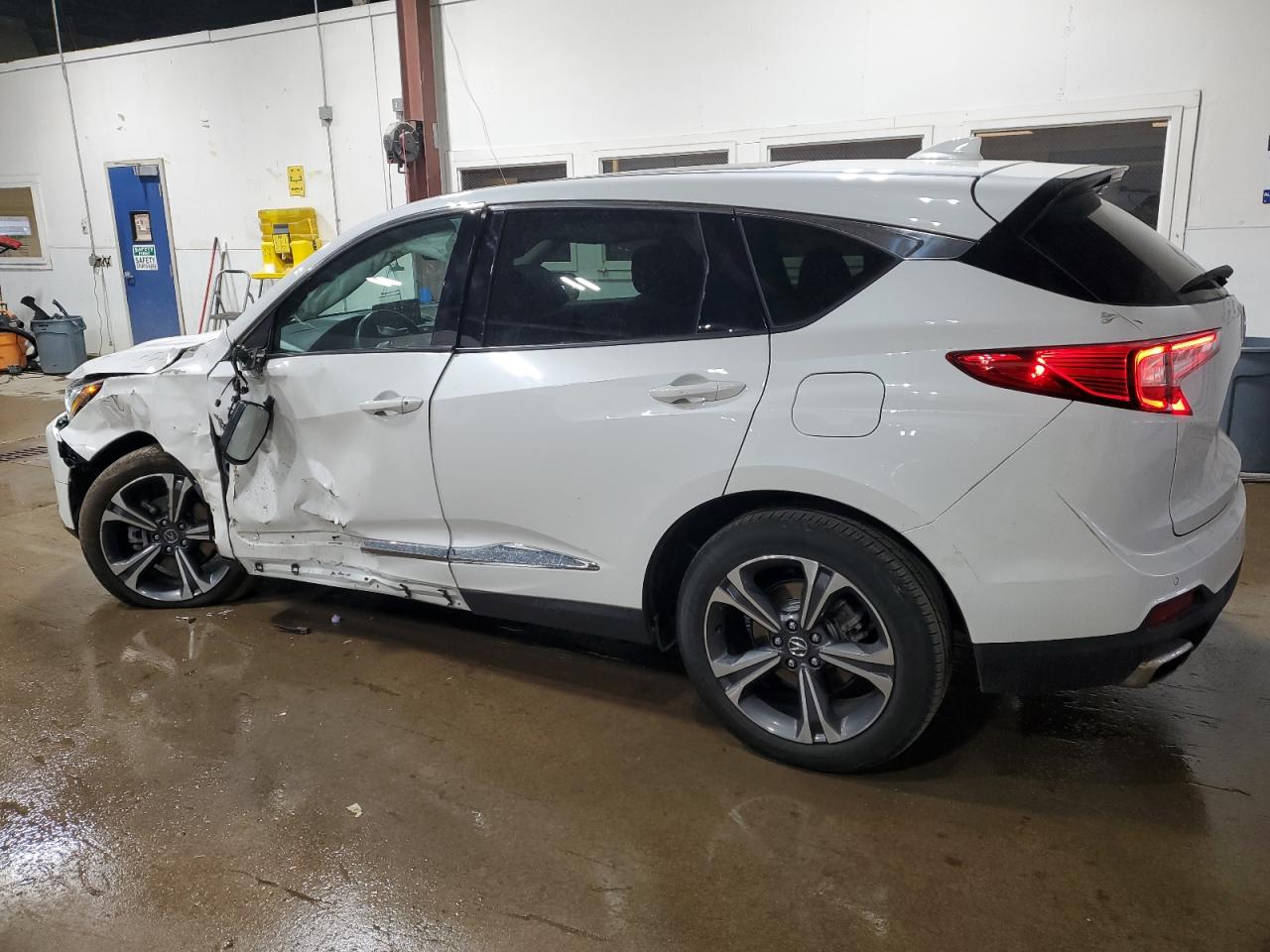 2022 Acura RDX - Image 2