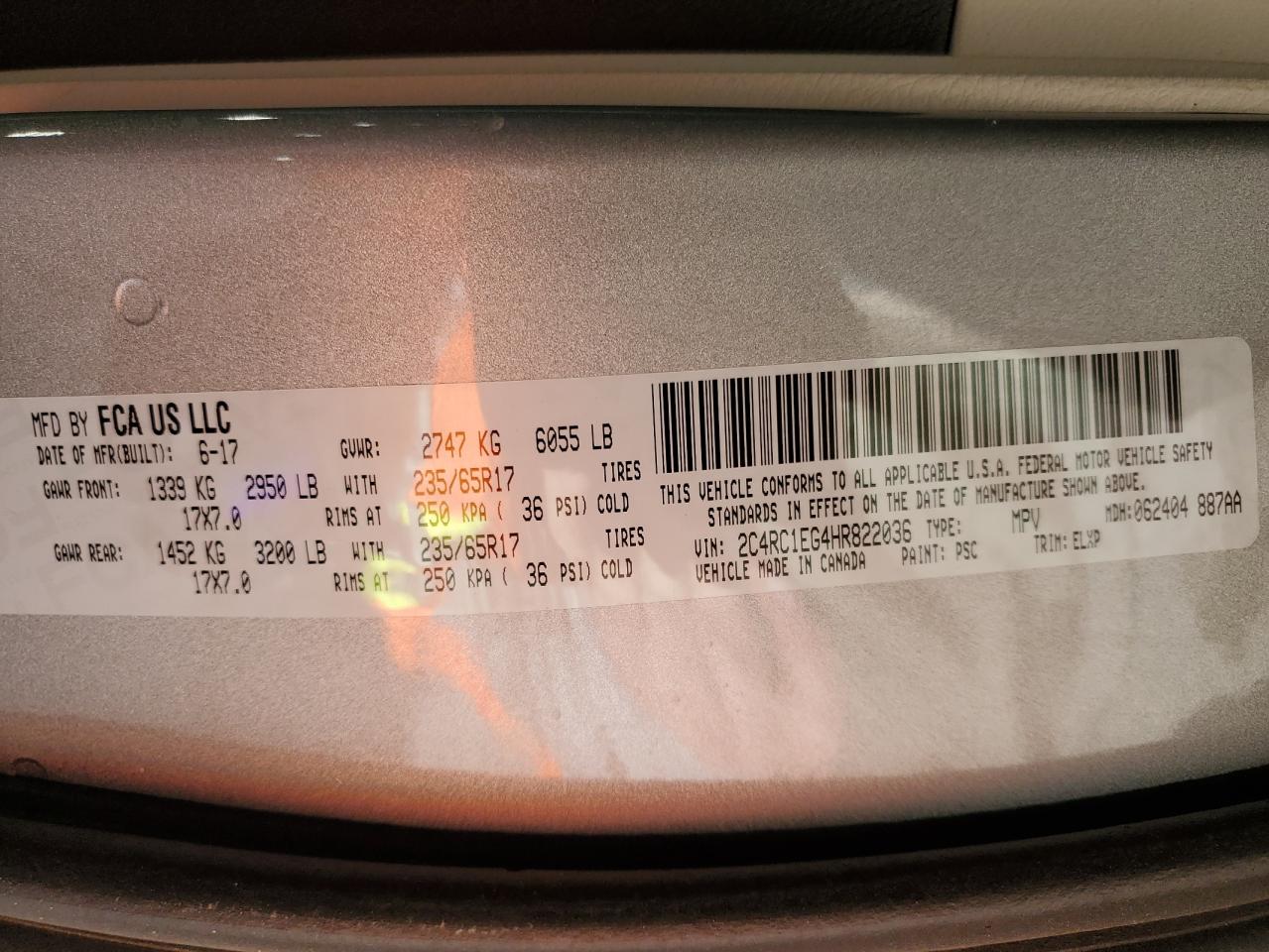 2017 Chrysler Pacifica - Image 14