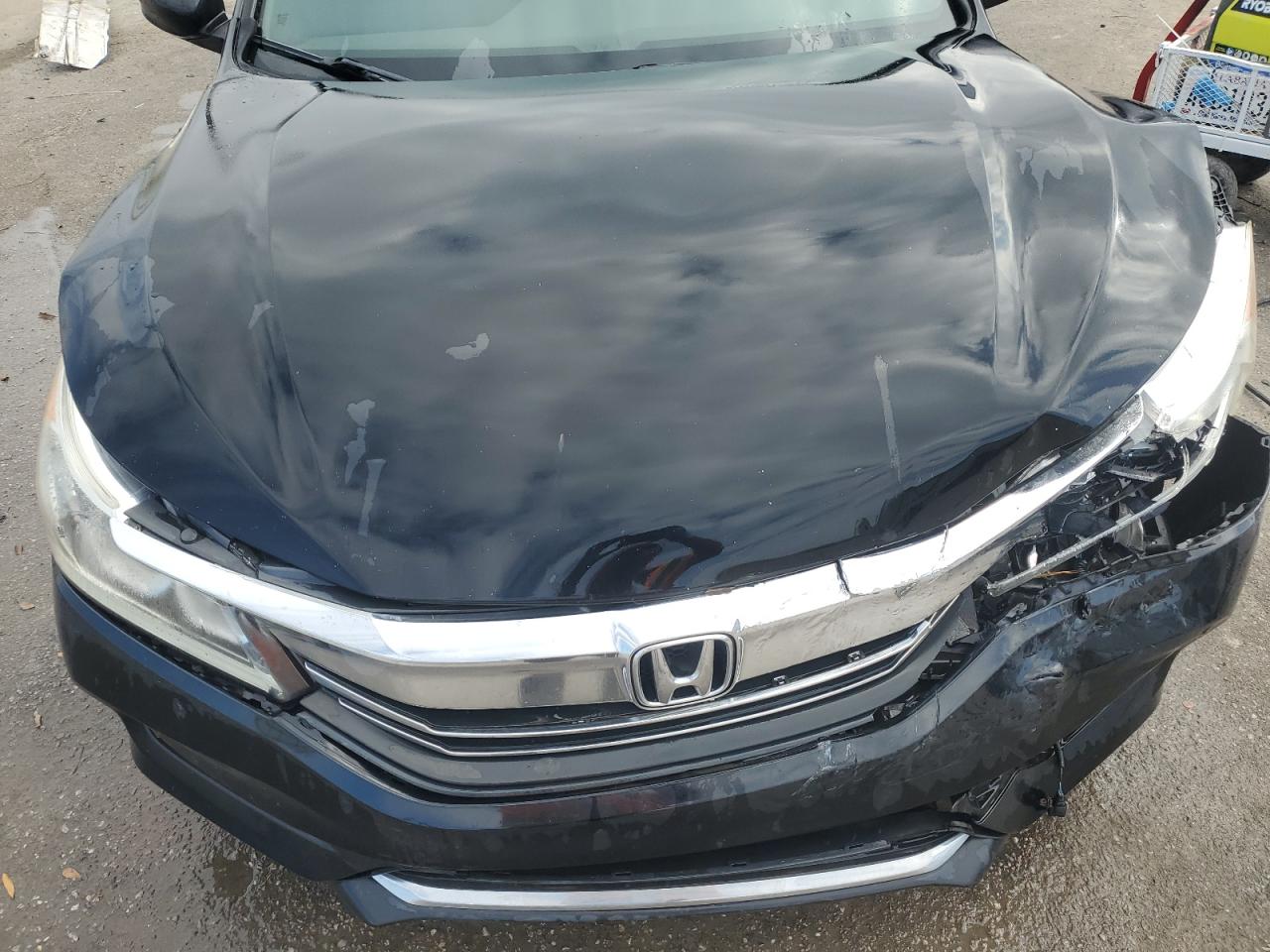 2017 Honda Accord - Image 11