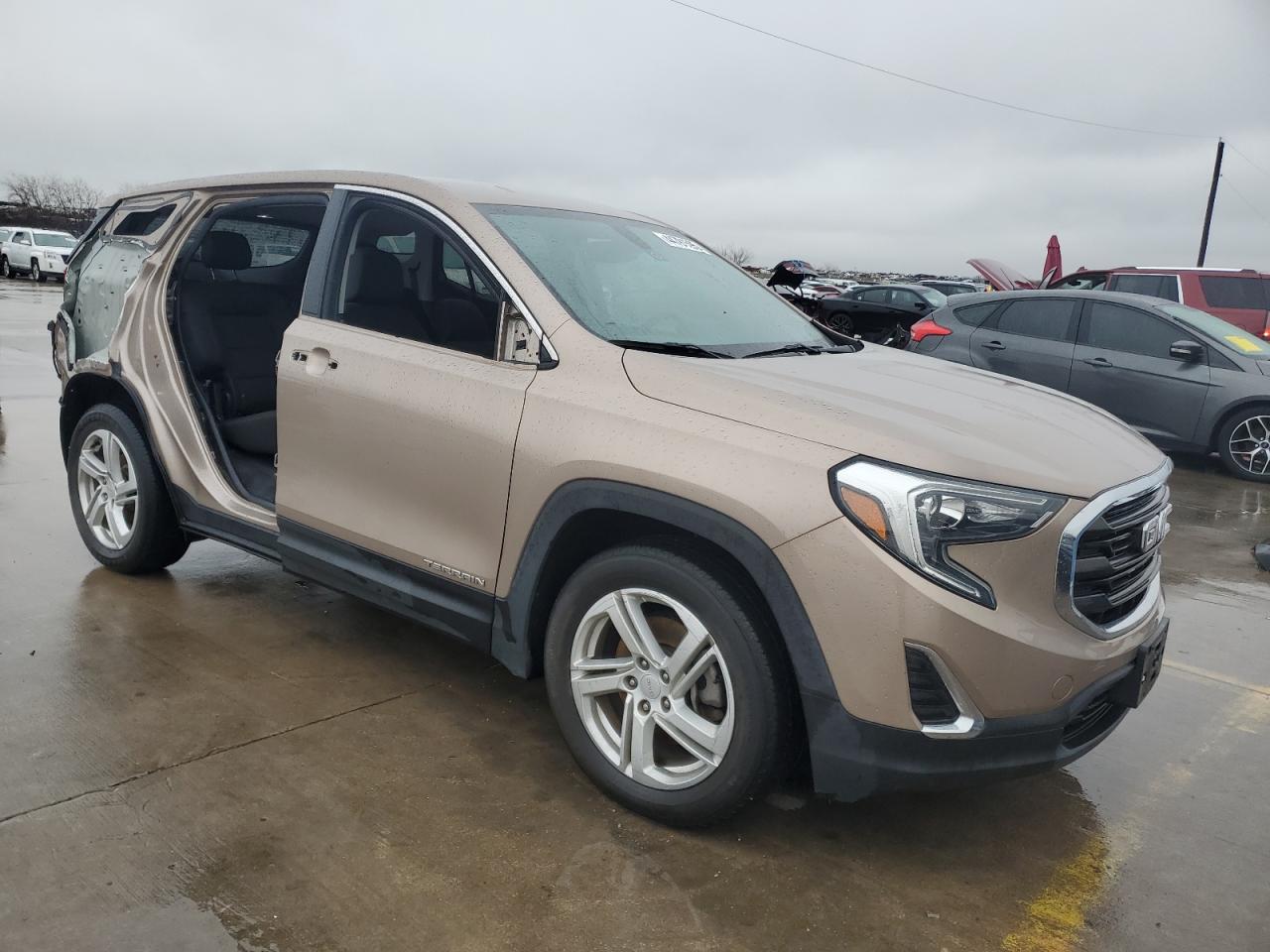 2018 GMC Terrain - Image 4