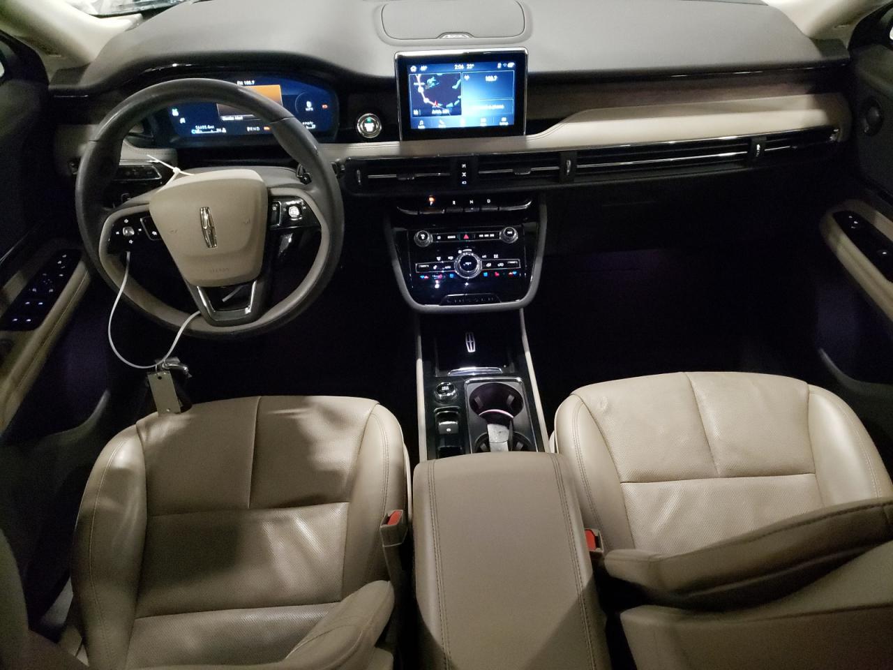 2021 Lincoln Corsair - Image 8