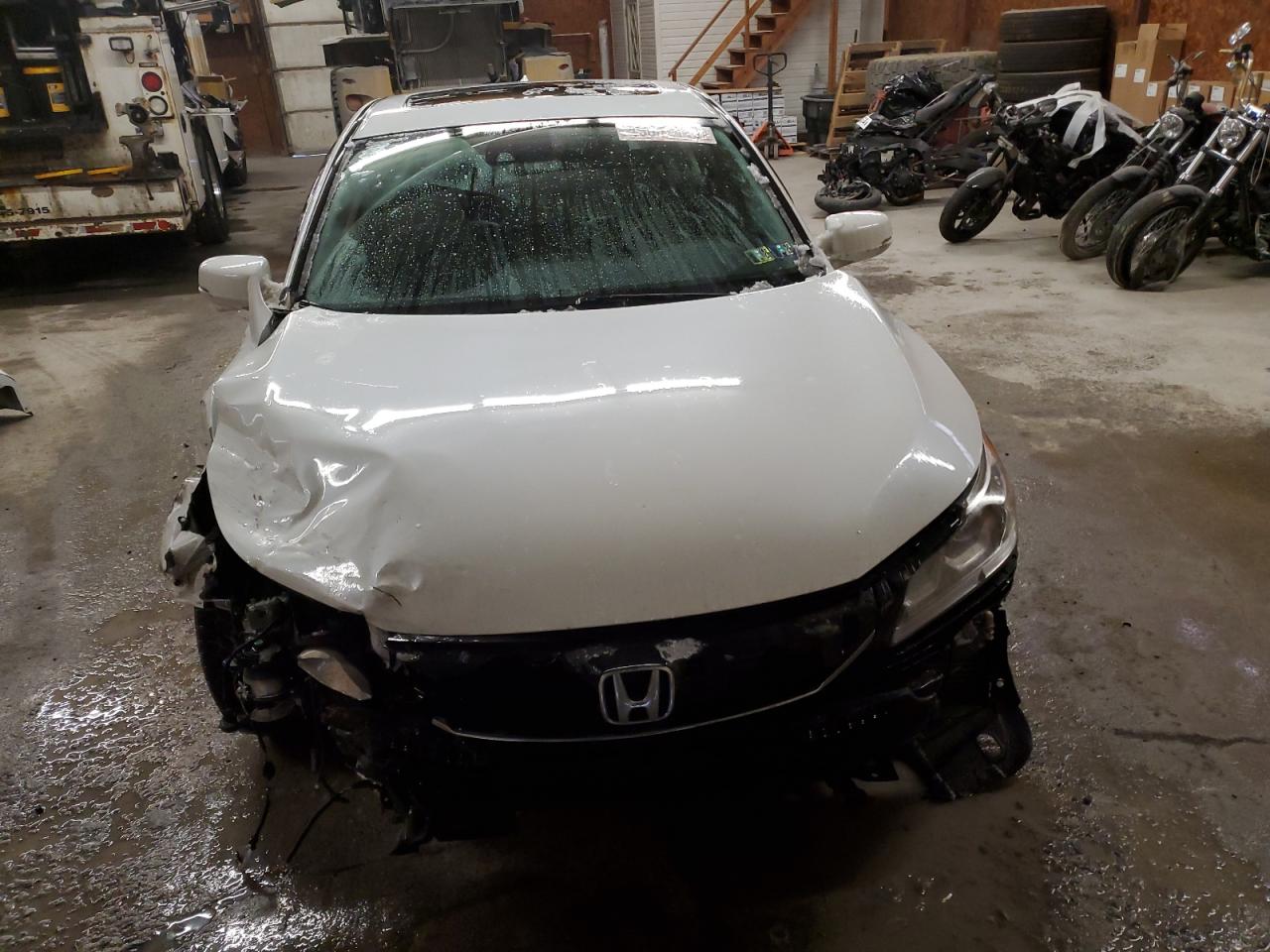 2017 Honda Accord - Image 5