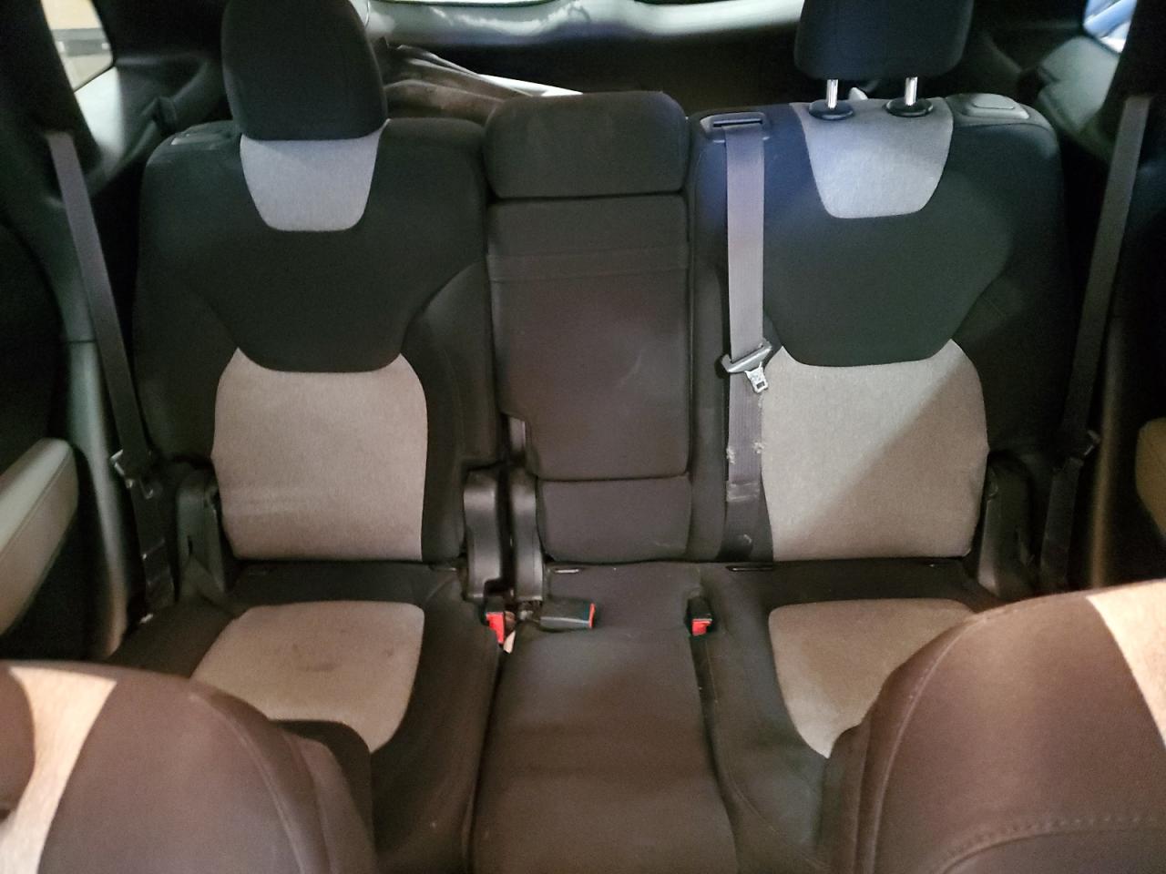 2014 Jeep Grand Cherokee - Image 10
