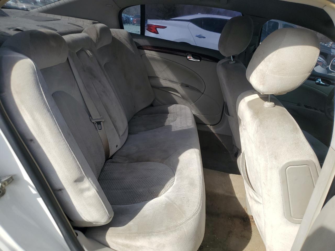 2009 Buick Lucerne - Image 10