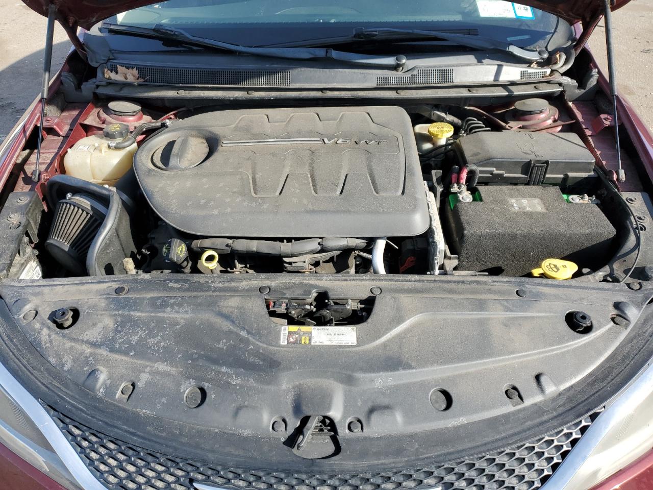 2015 Chrysler 200 - Image 11