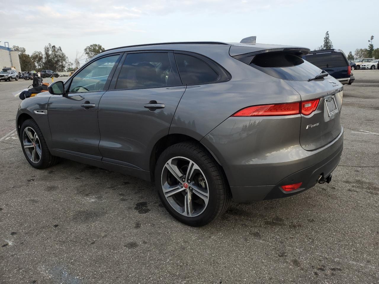 2018 Jaguar F-Pace - Image 2