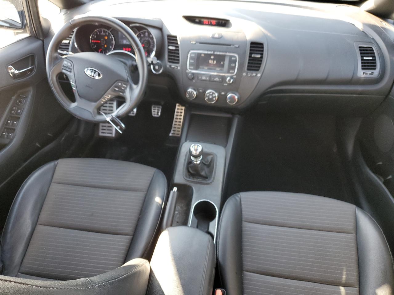 2016 Kia Forte - Image 8