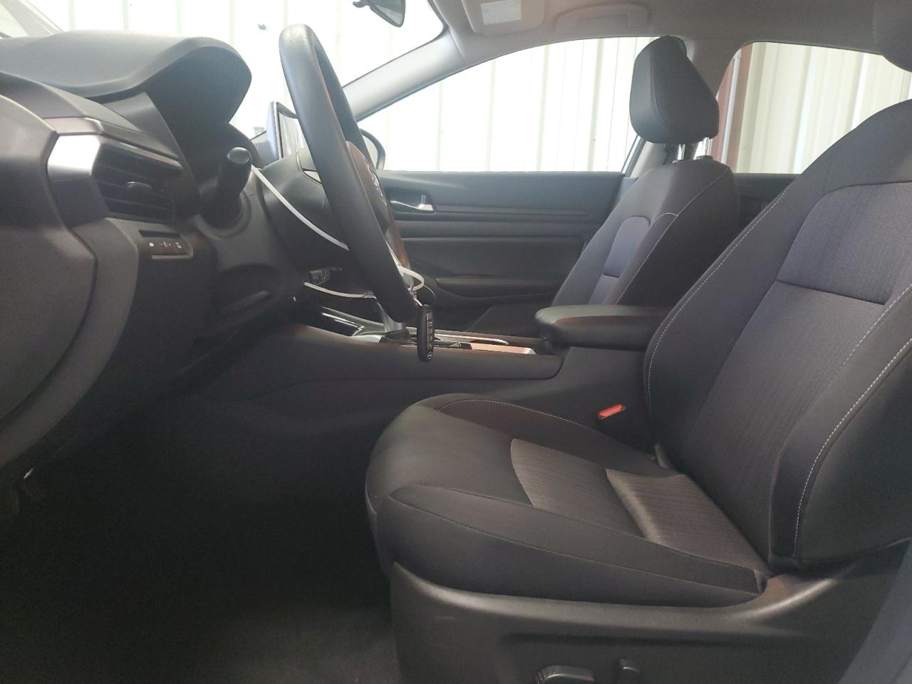 2024 Nissan Altima - Image 7