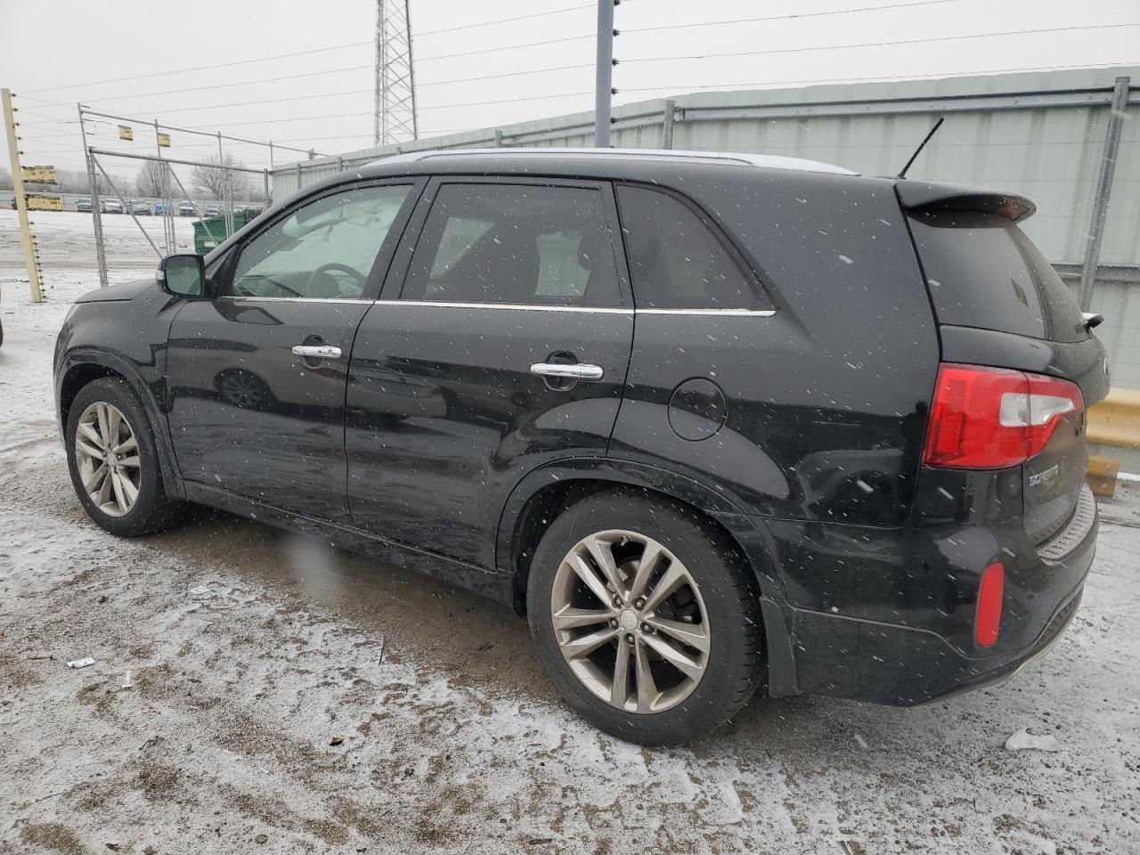 2014 Kia Sorento - Image 2