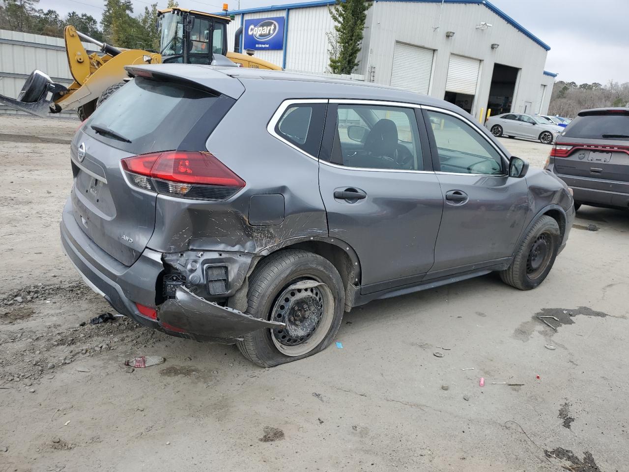 2018 Nissan Rogue - Image 3