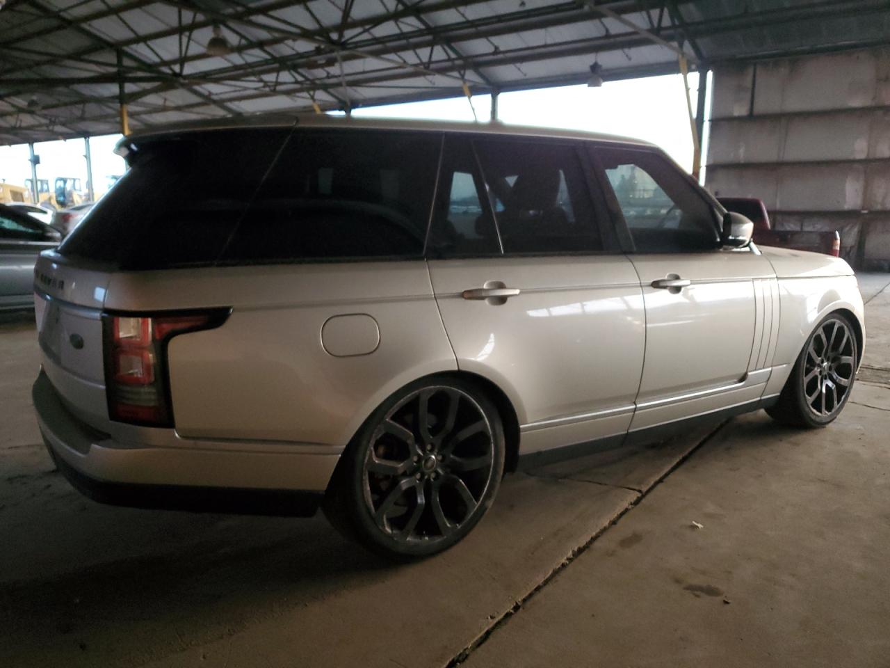 2013 Land Rover Range Rover - Image 3