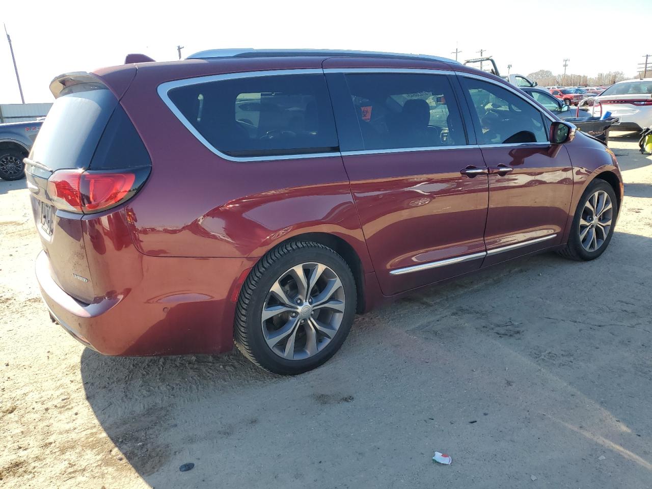 2020 Chrysler Pacifica - Image 3