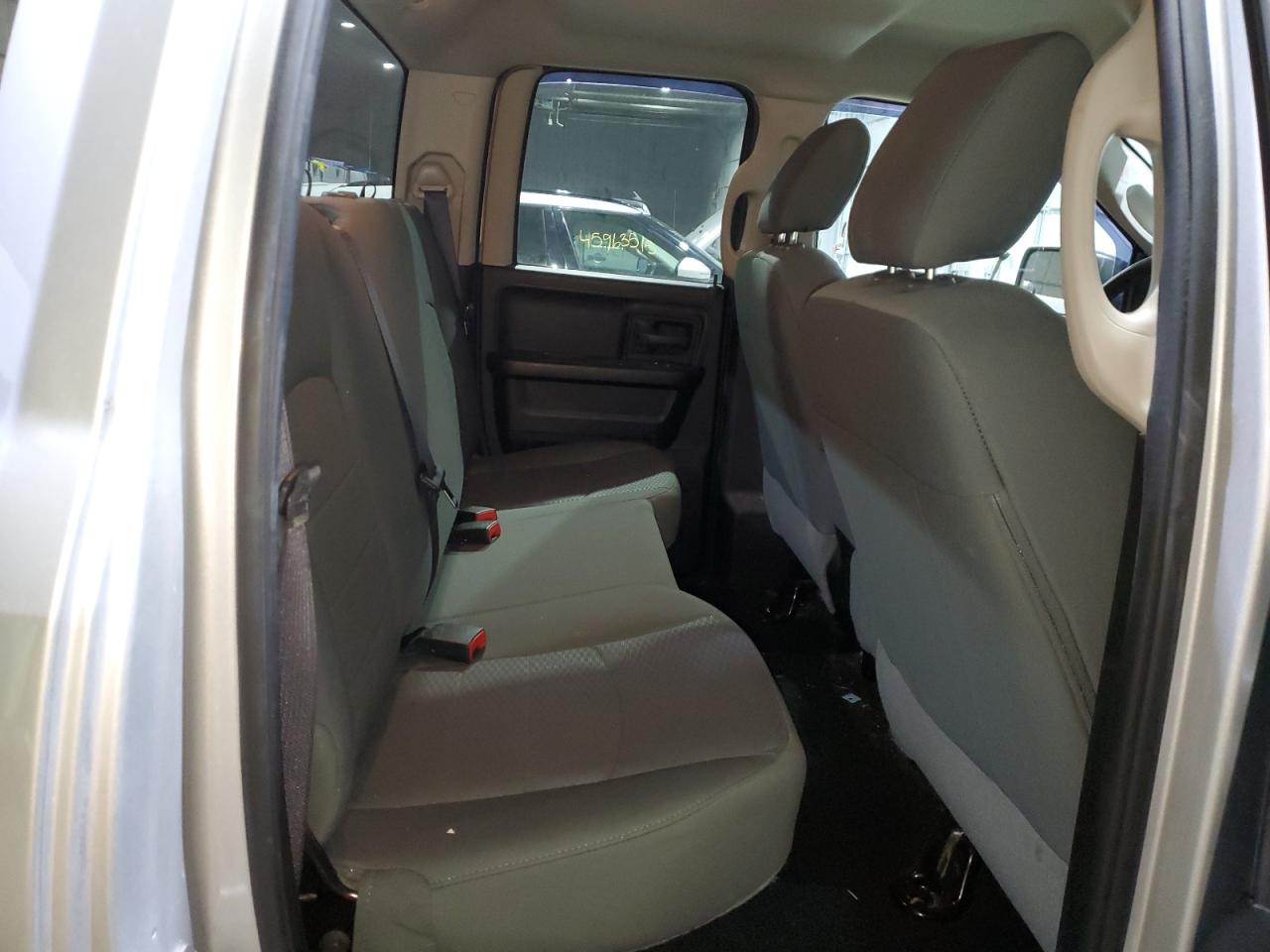 2015 RAM 1500 - Image 10