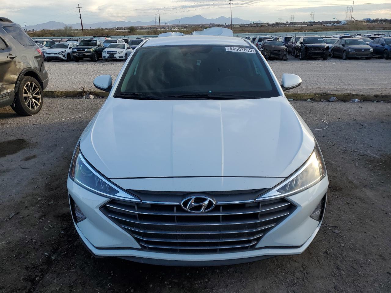 2020 Hyundai Elantra - Image 5