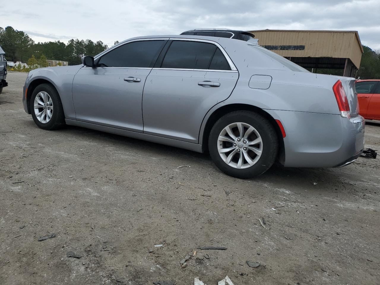 2015 Chrysler 300 - Image 2