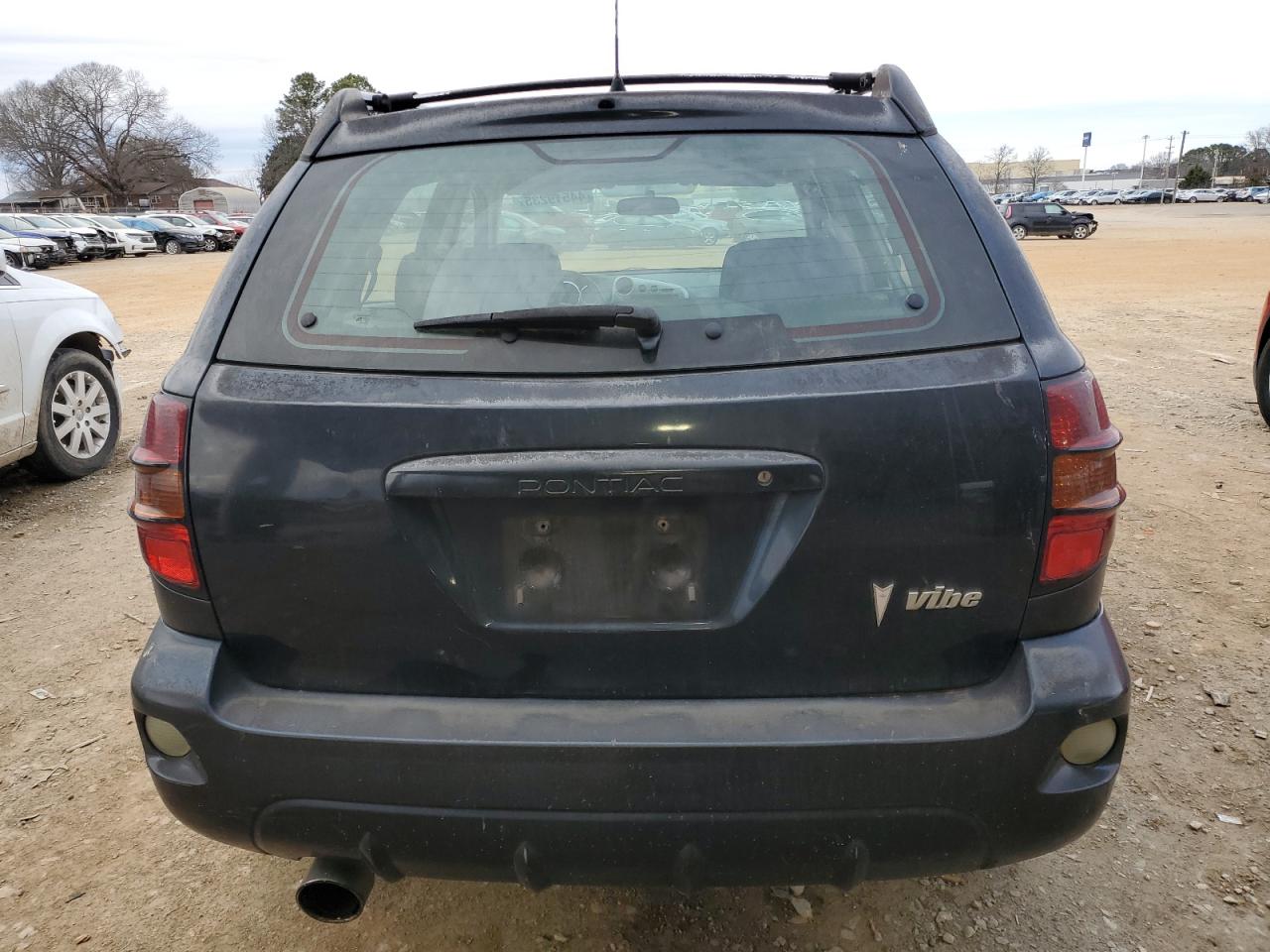 2004 Pontiac Vibe - Image 6