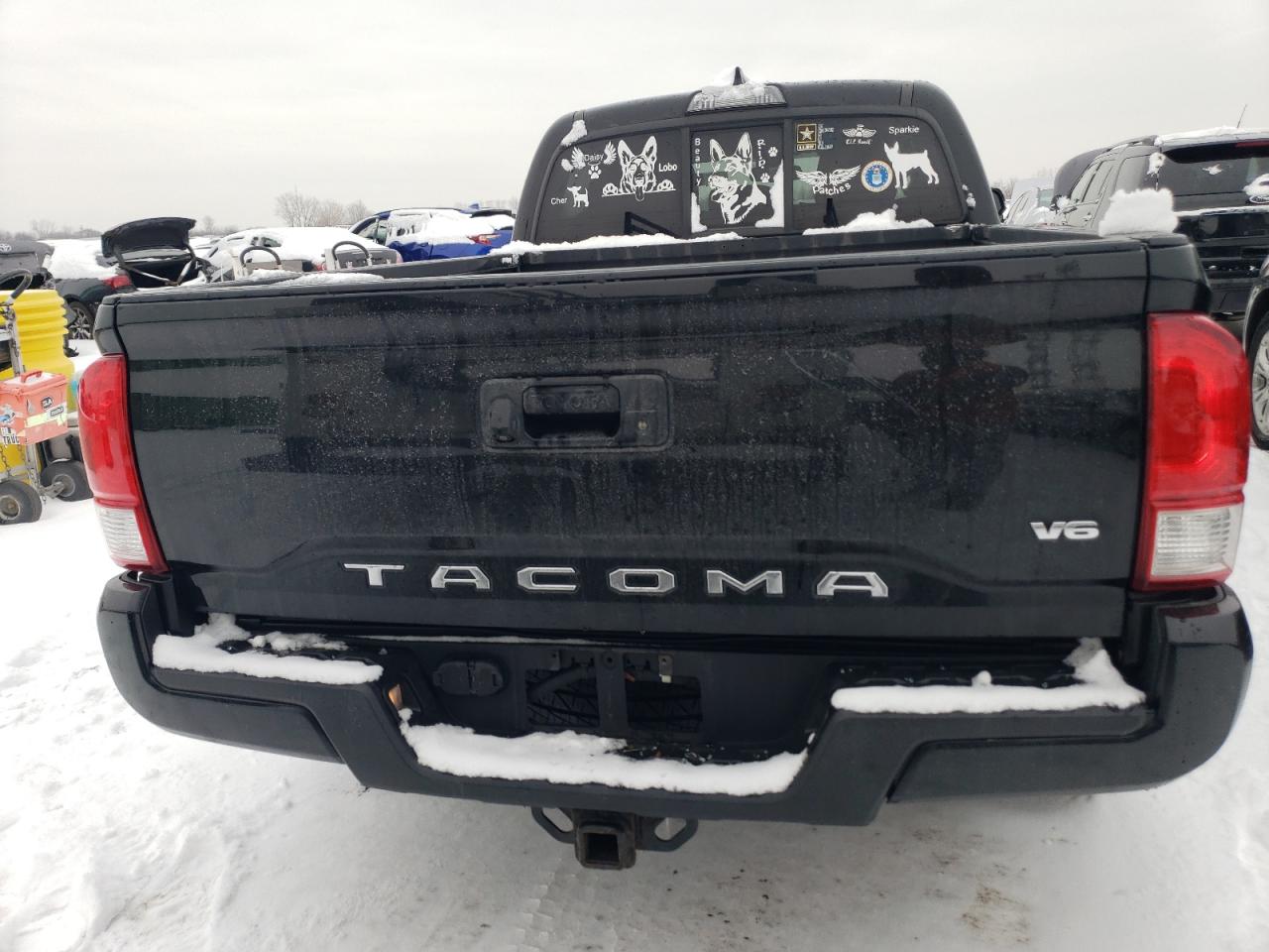 2016 Toyota Tacoma - Image 6