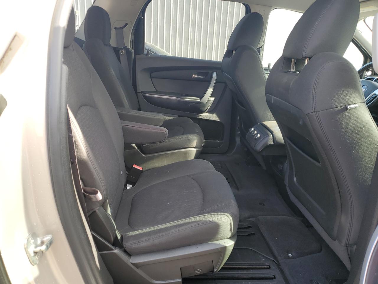 2011 GMC Acadia - Image 11
