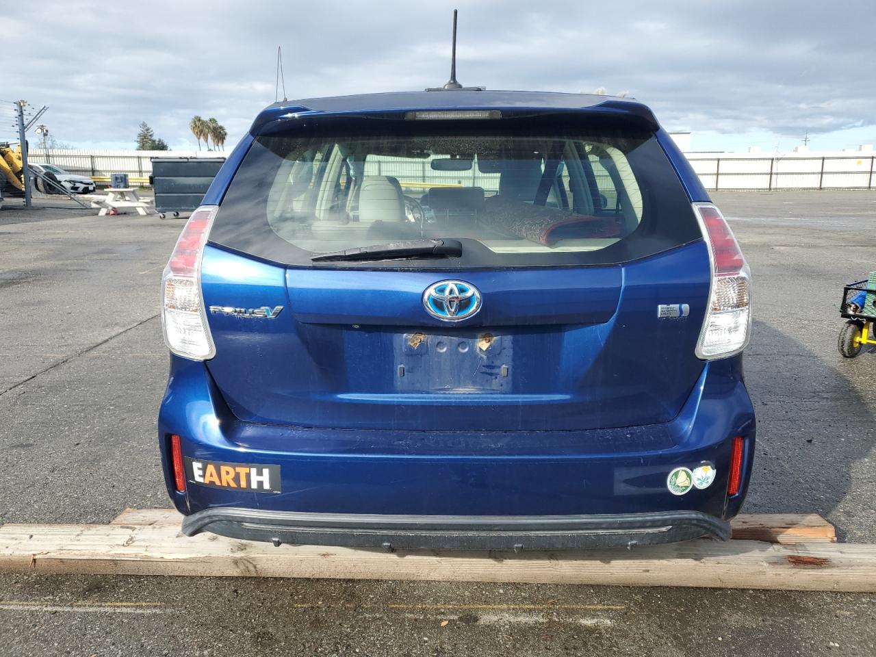 2015 Toyota Prius - Image 6