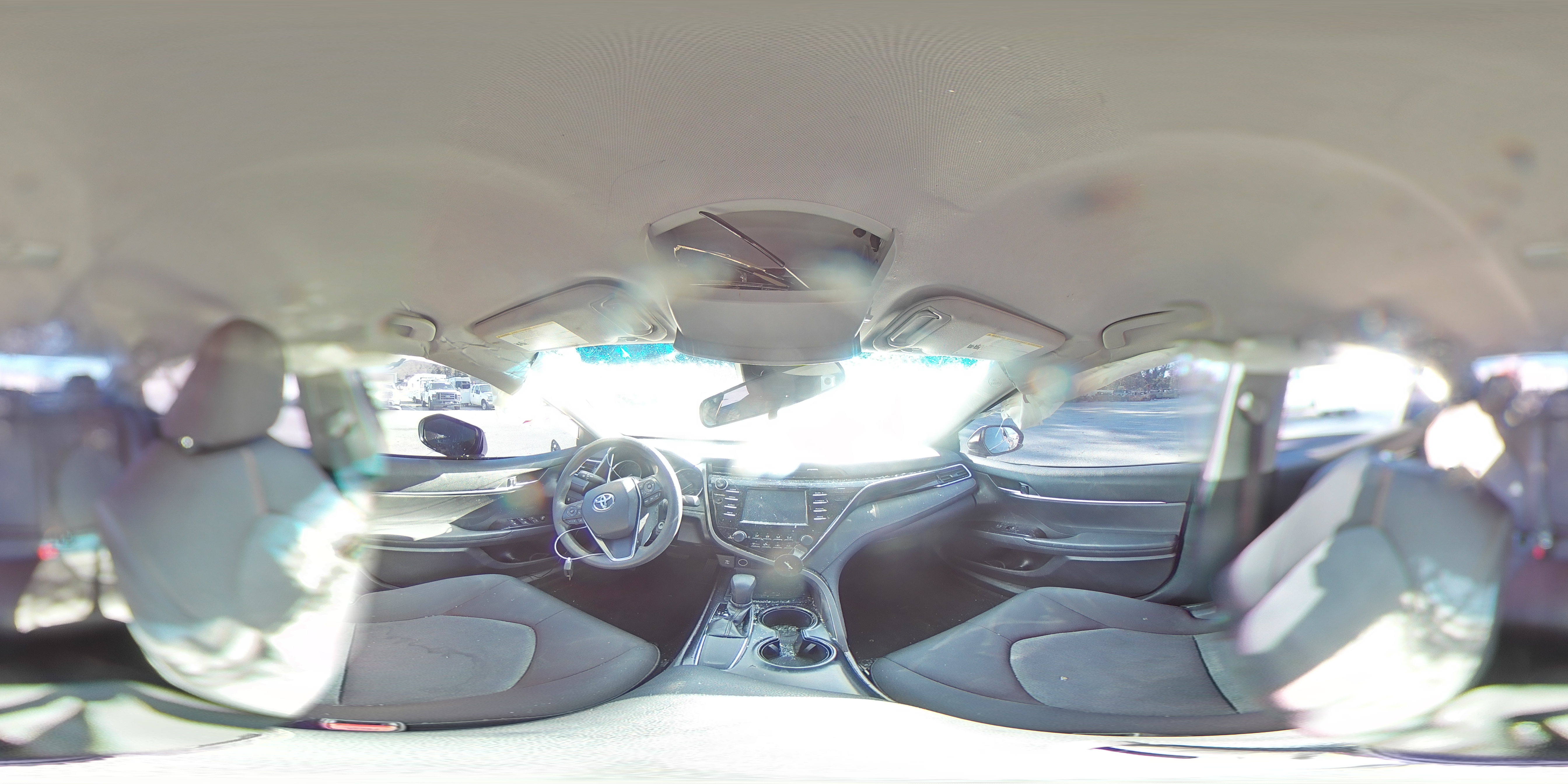 2018 Toyota Camry - Image 12