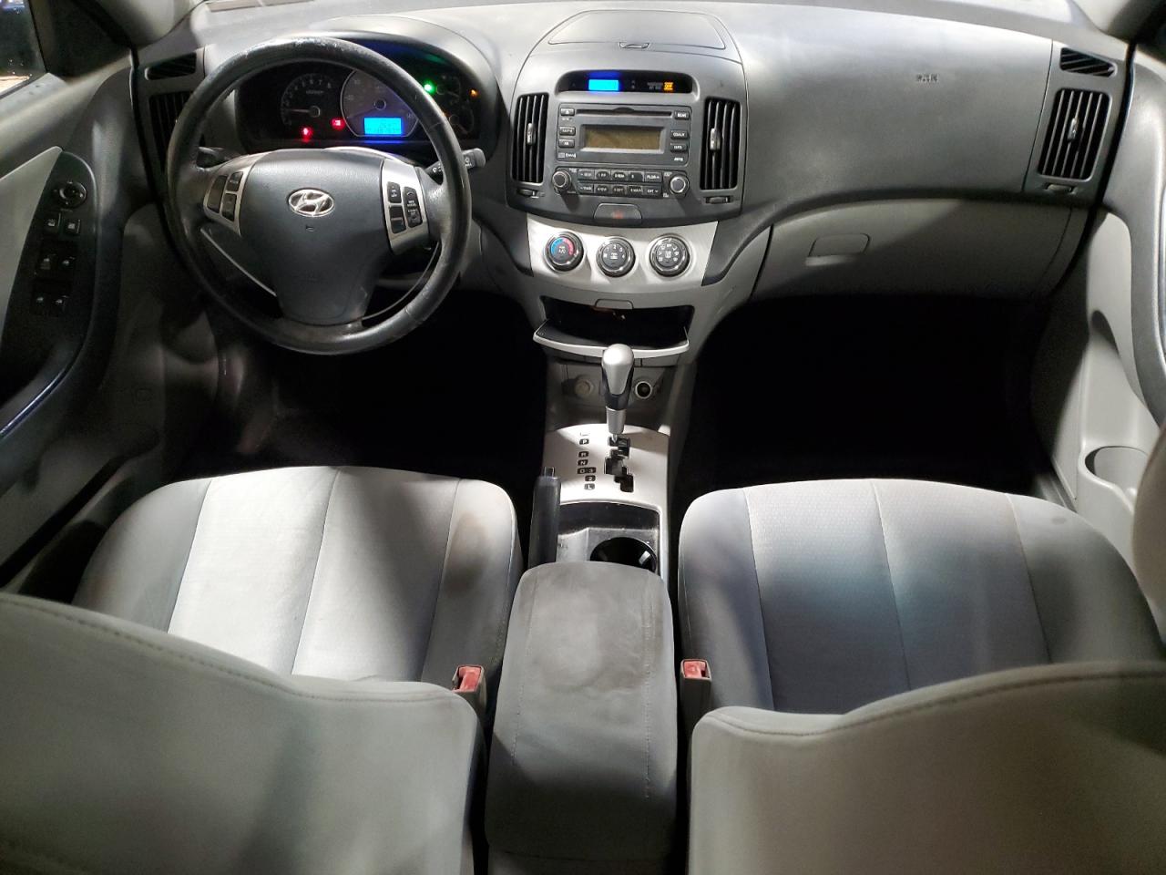 2008 Hyundai Elantra - Image 8