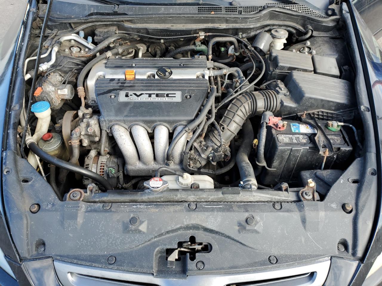 2005 Honda Accord - Image 13