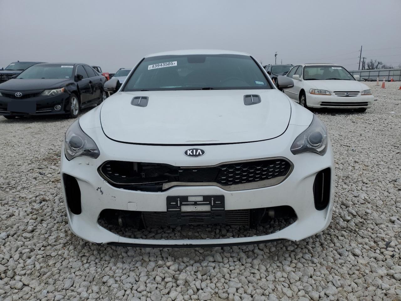 2021 Kia Stinger - Image 5