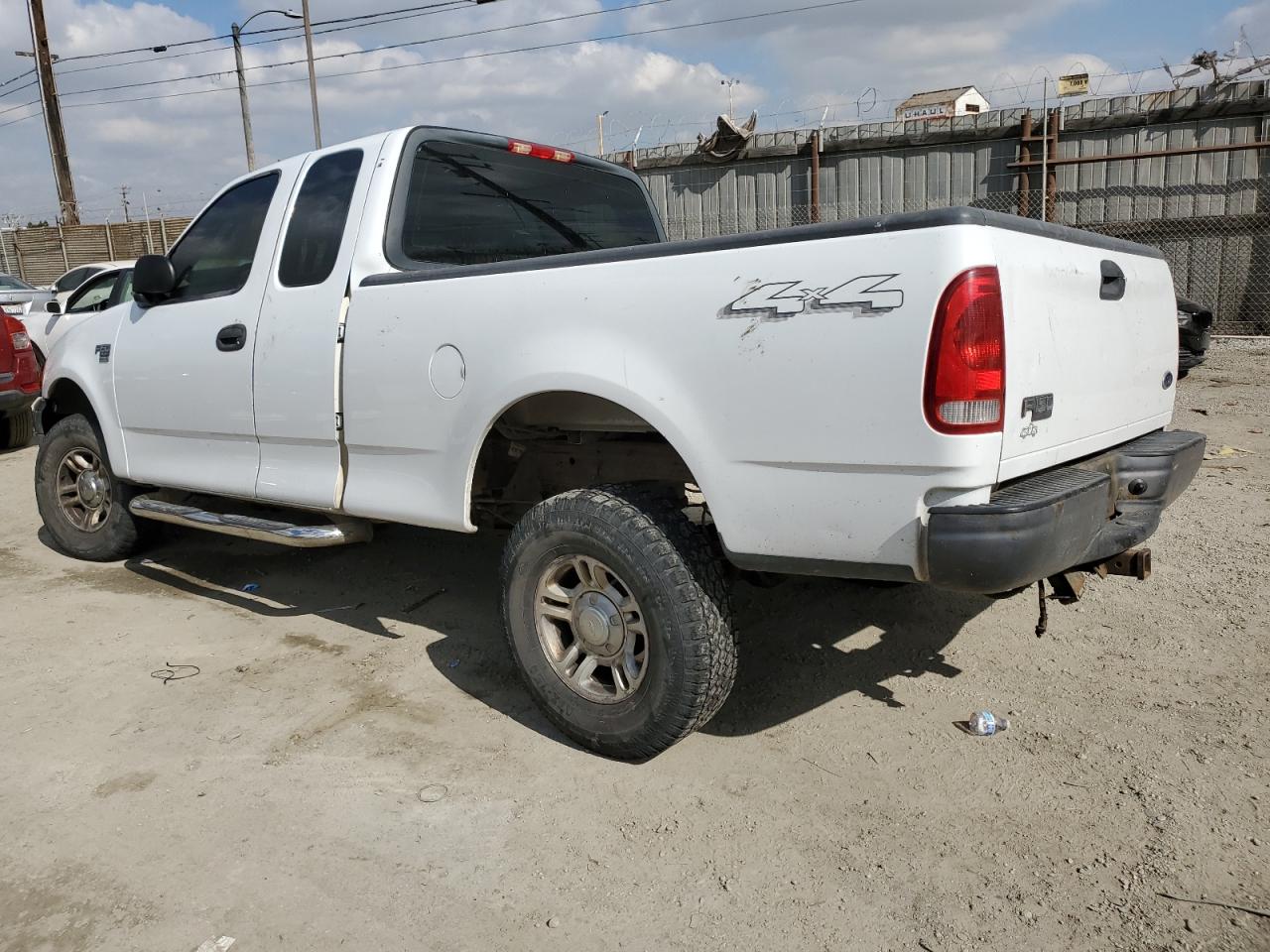2004 Ford F-150 - Image 2
