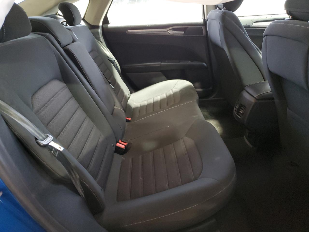 2020 Ford Fusion - Image 10