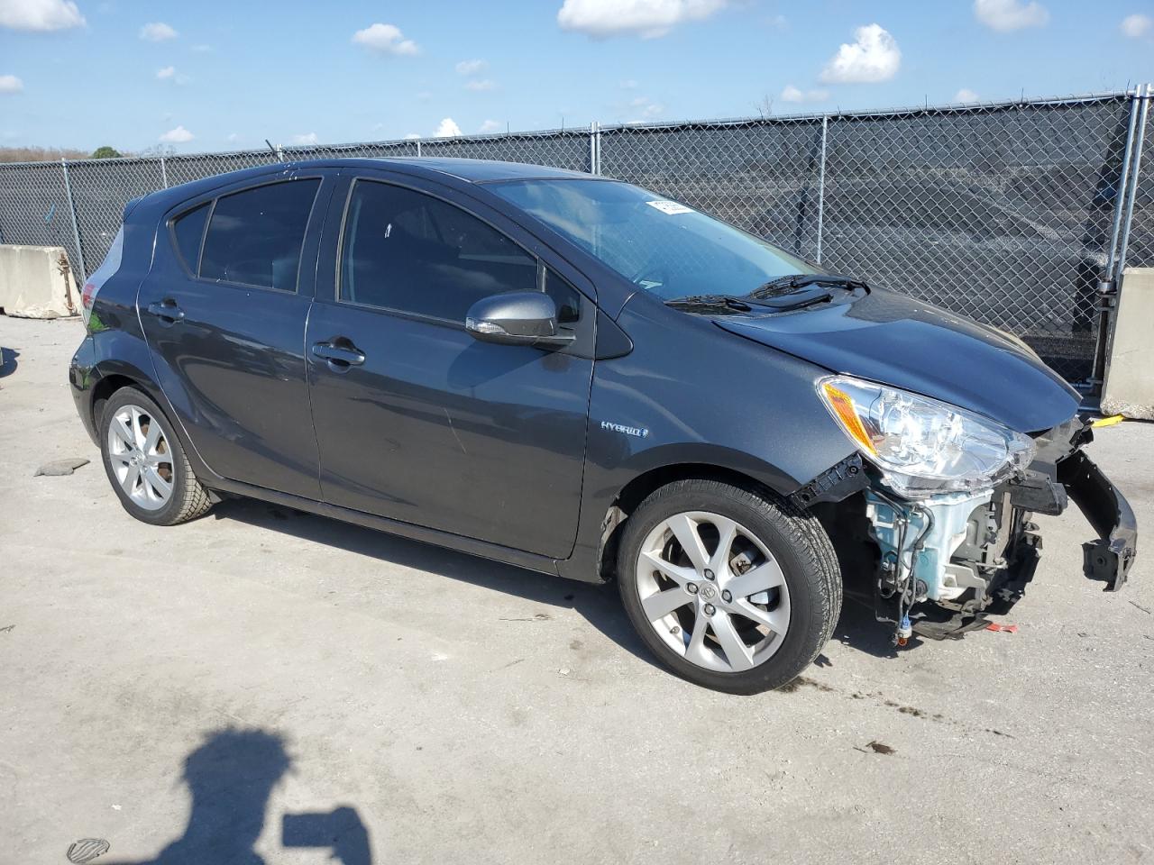 2013 Toyota Prius - Image 4