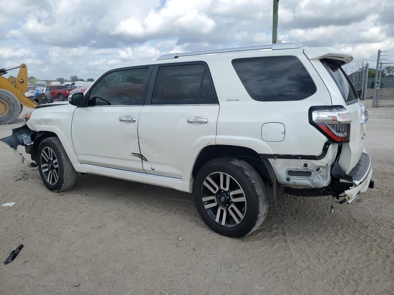 2018 Toyota 4Runner - Image 2
