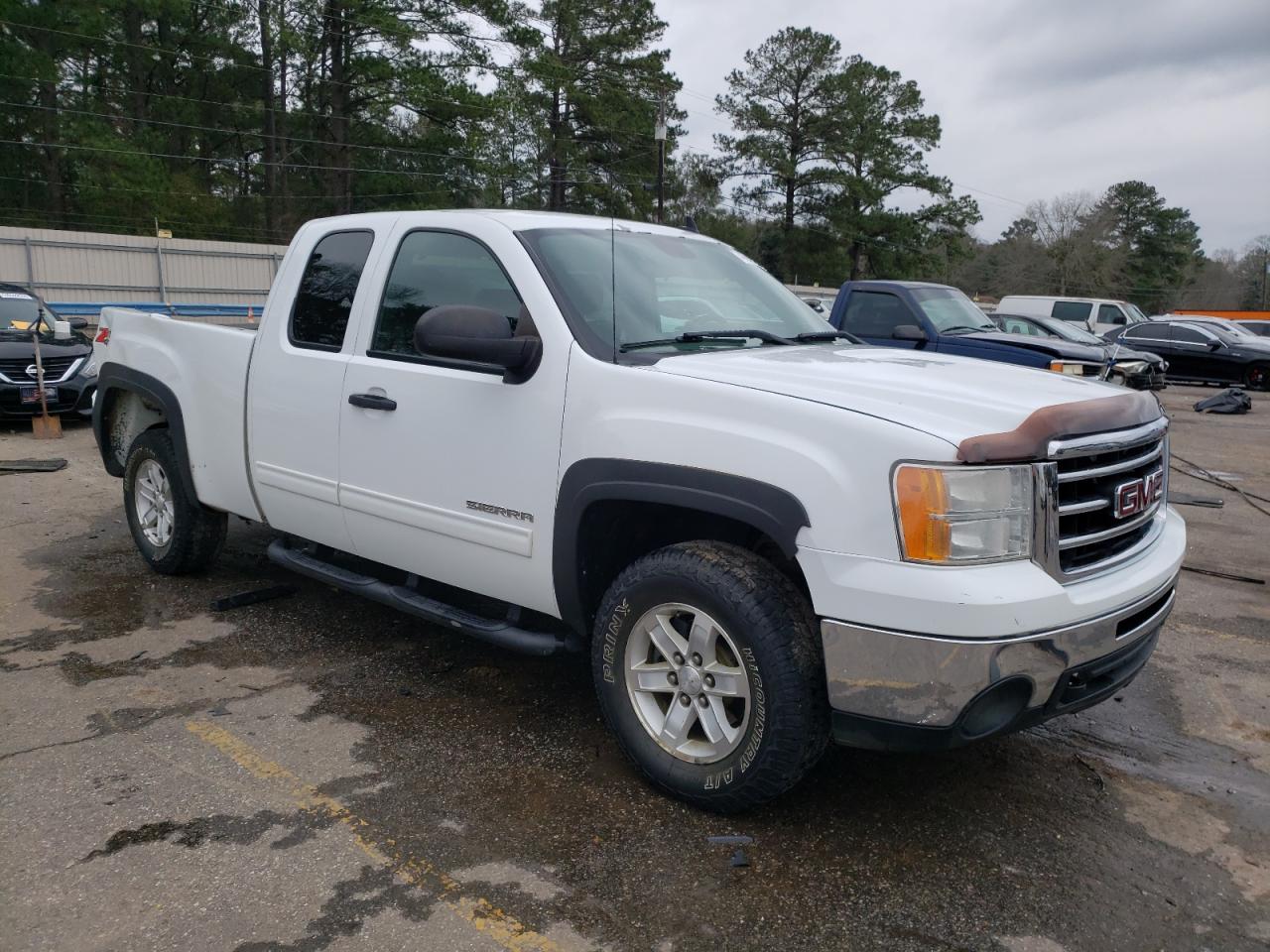 2013 GMC Sierra - Image 4