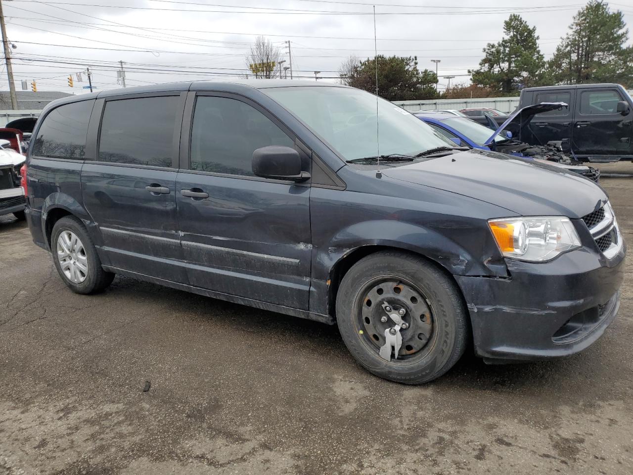 2014 Dodge Caravan - Image 4