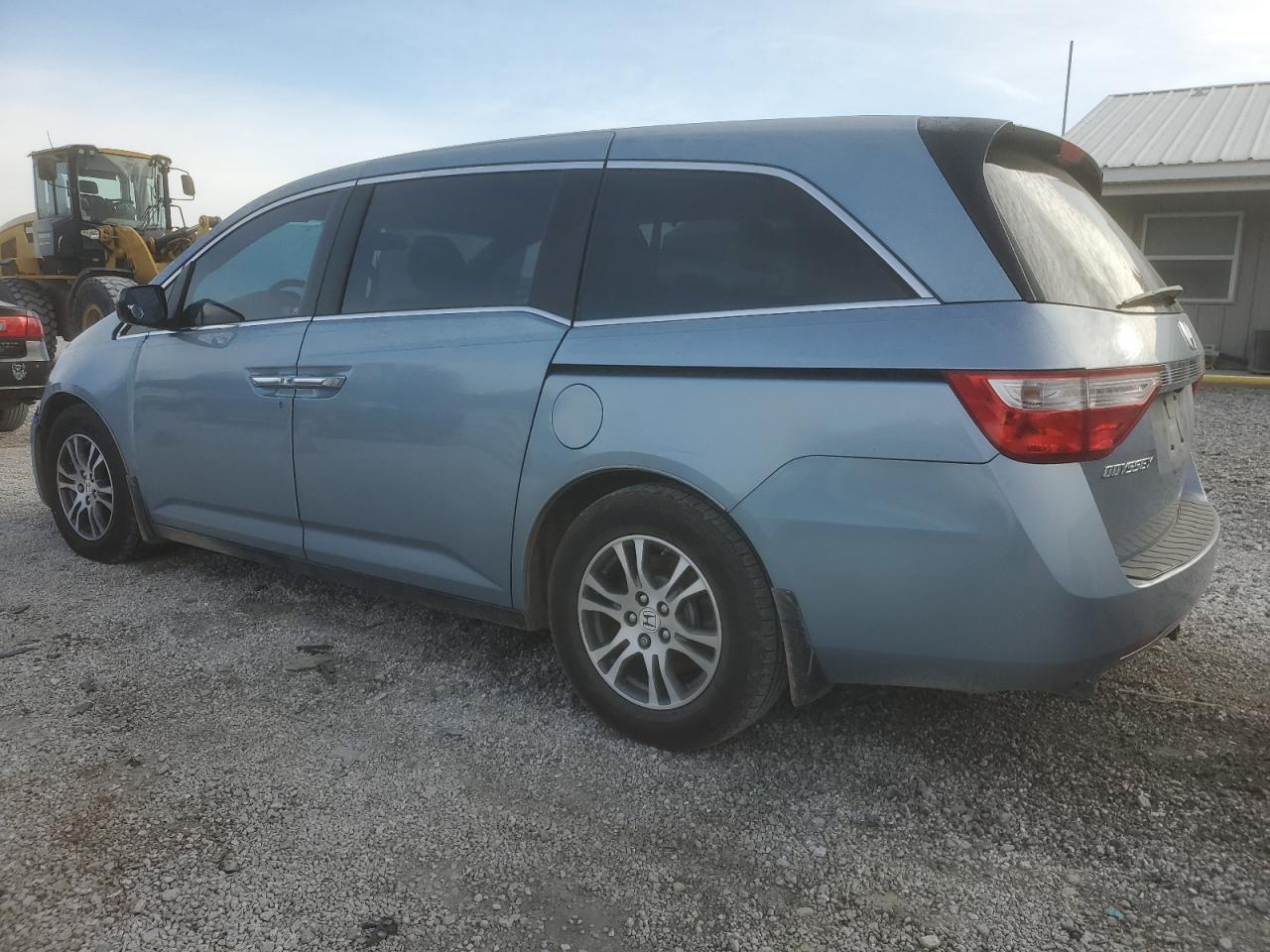 2011 Honda Odyssey - Image 2