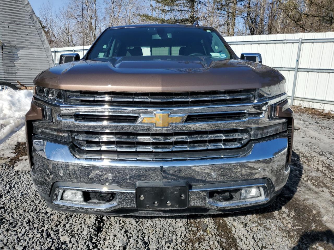 2019 Chevrolet Silverado - Image 5