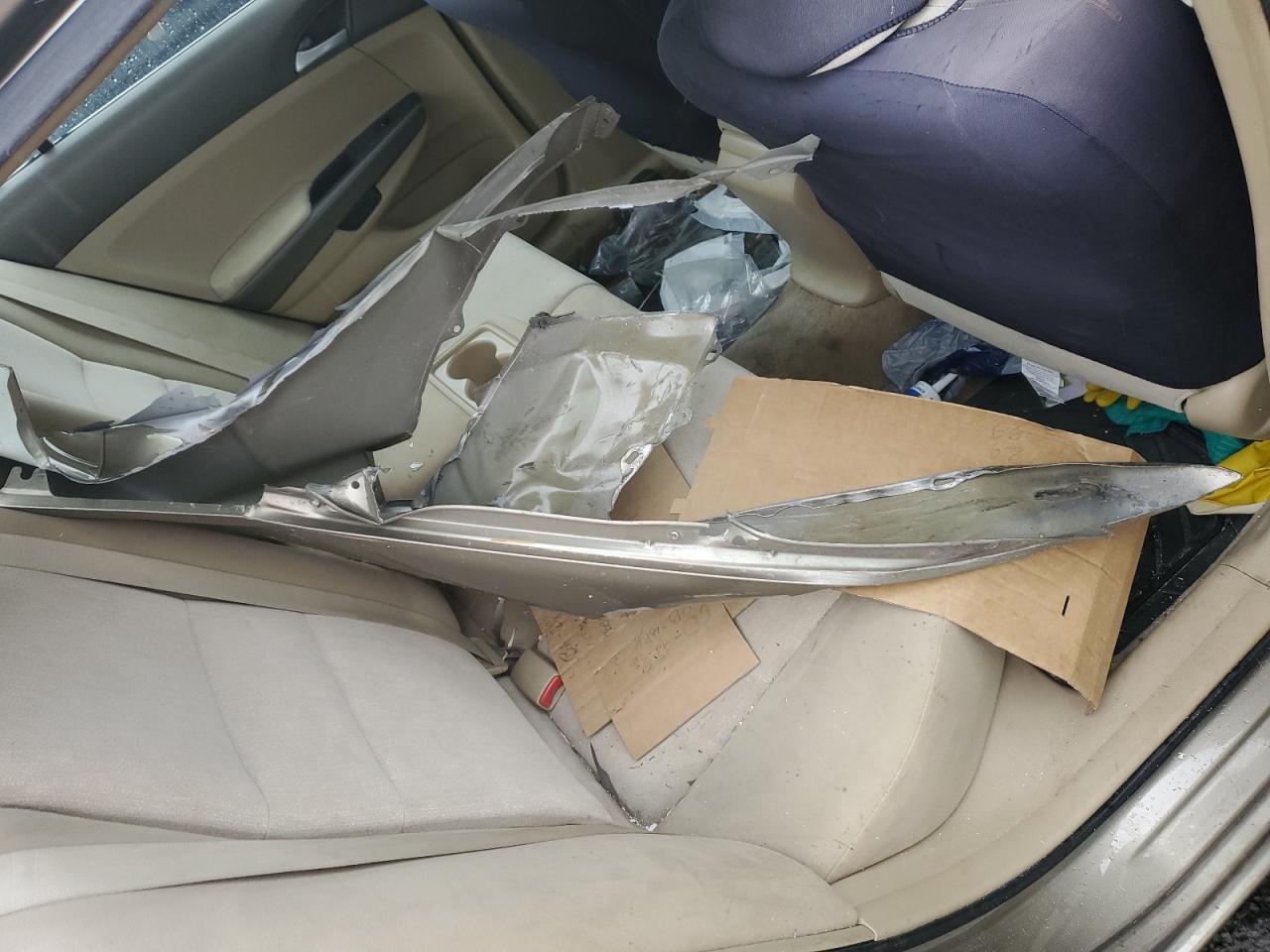 2009 Honda Accord - Image 12