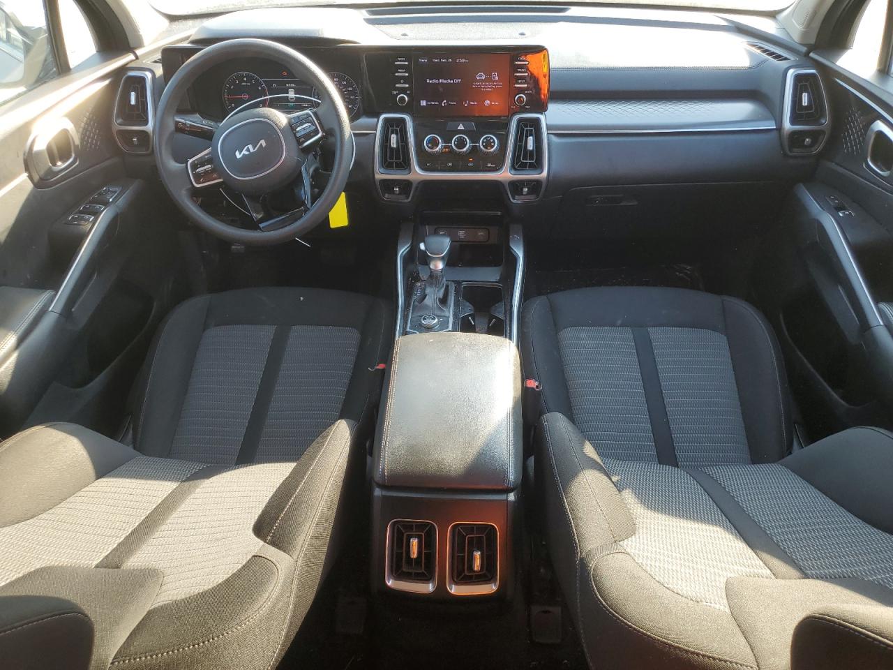 2022 Kia Sorento - Image 8