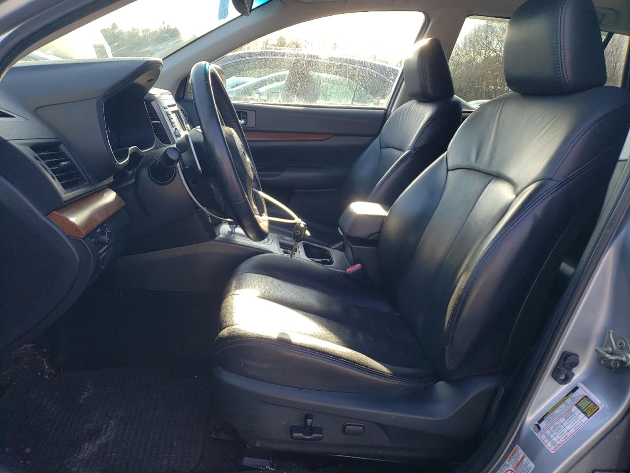 2014 Subaru Outback - Image 7