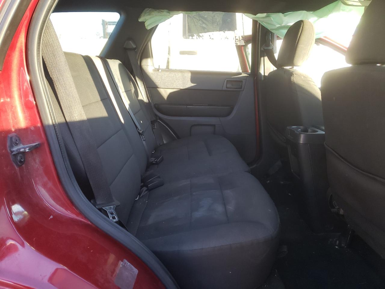 2011 Ford Escape - Image 11