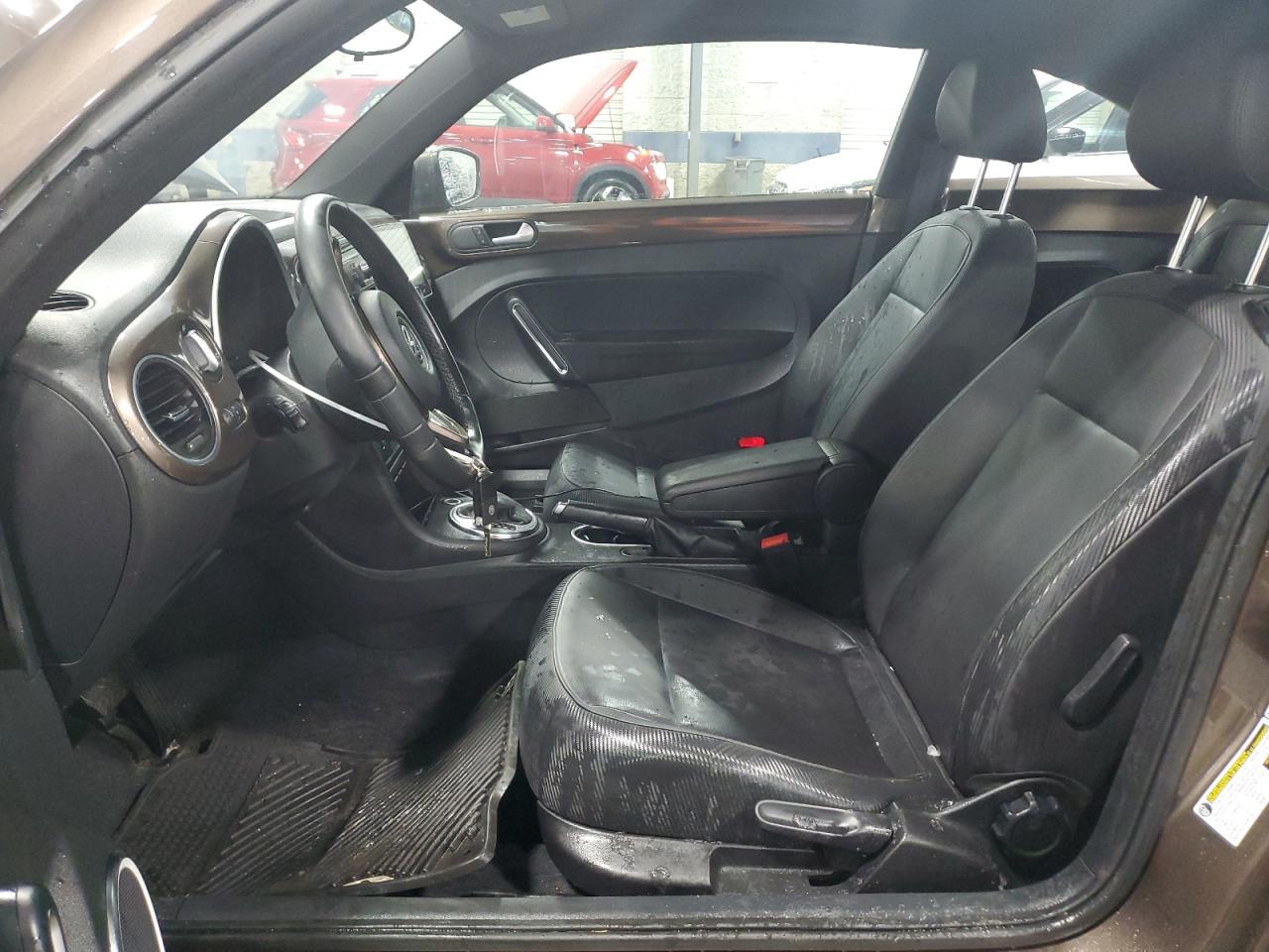 2013 Volkswagen Beetle - Image 7