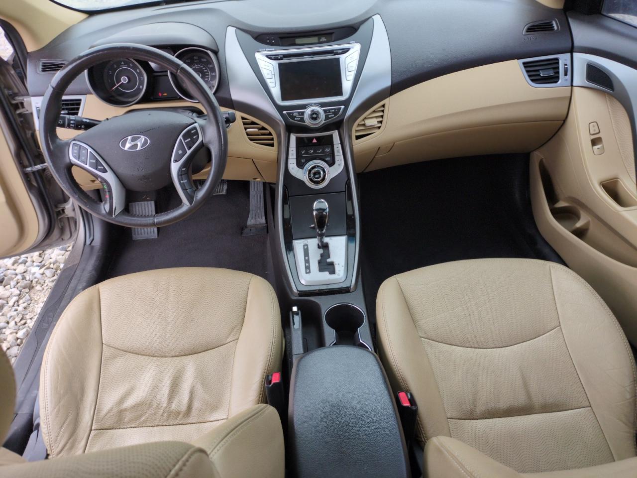 2011 Hyundai Elantra - Image 8