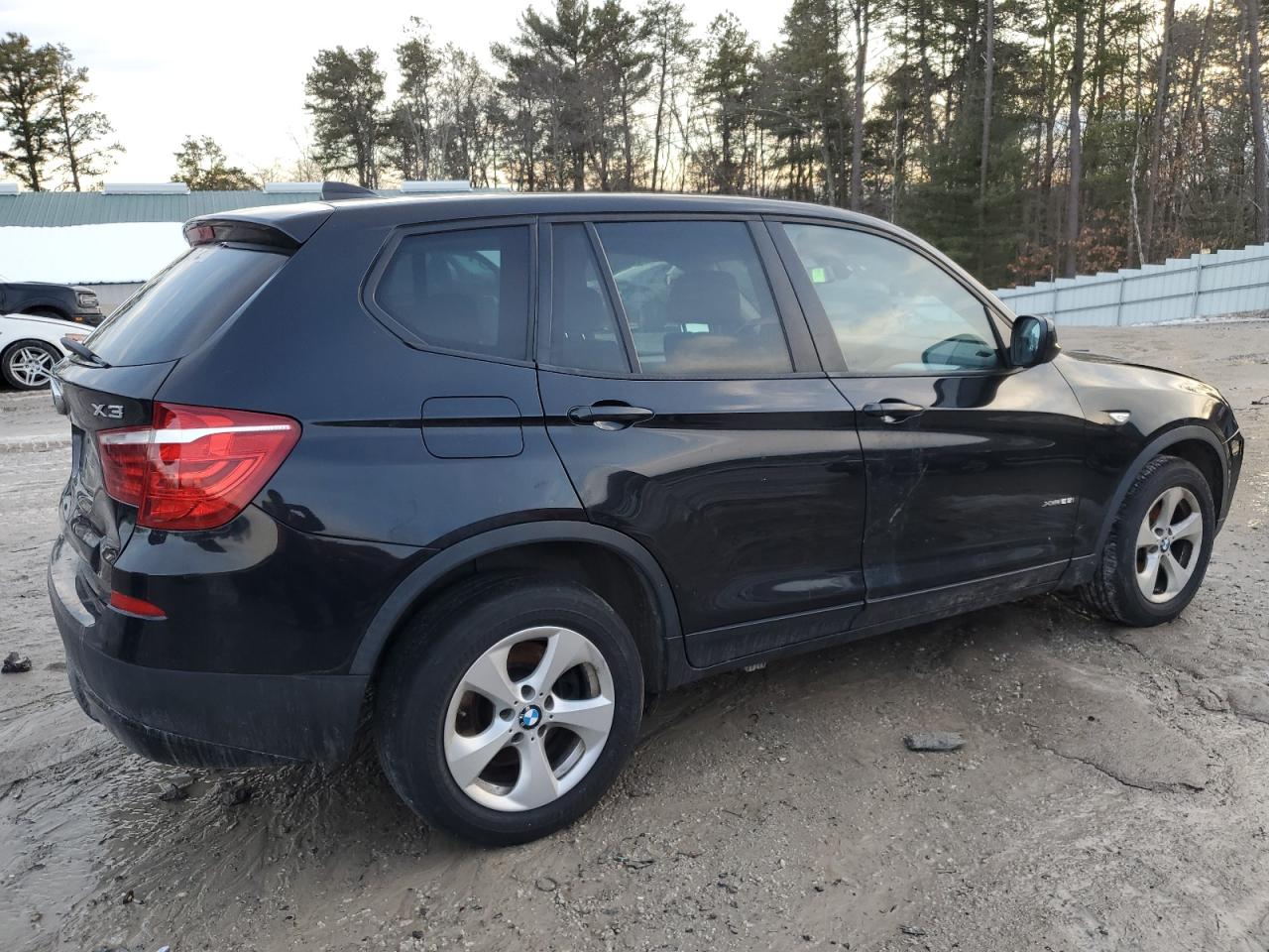 2011 BMW X3 - Image 3