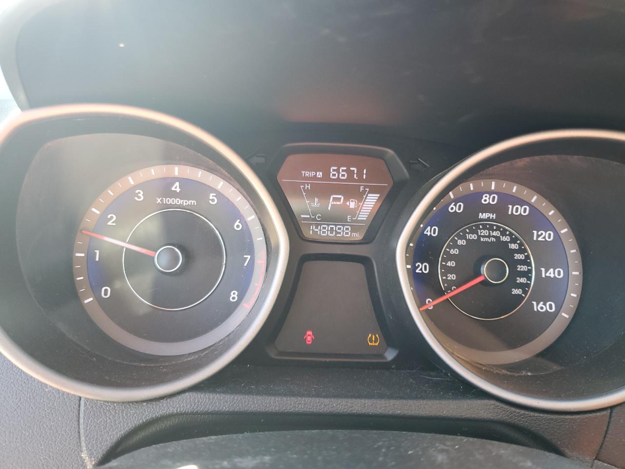 2015 Hyundai Elantra - Image 9