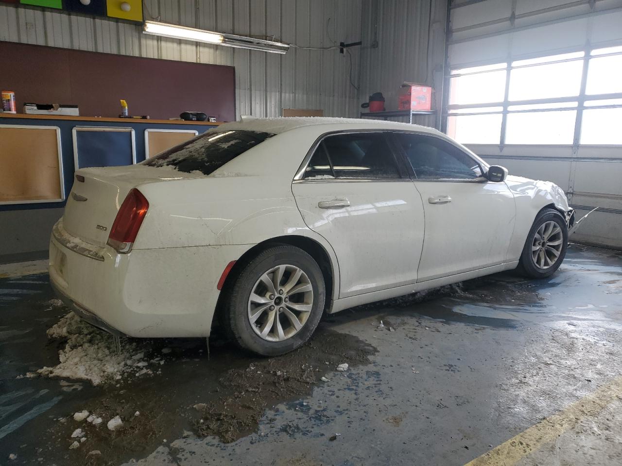 2015 Chrysler 300 - Image 3
