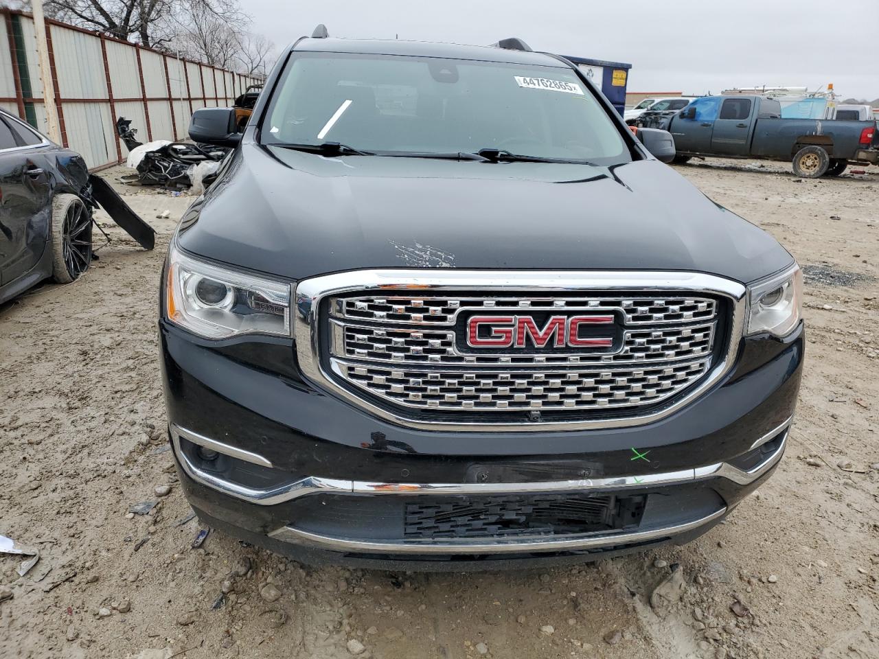 2019 GMC Acadia - Image 5