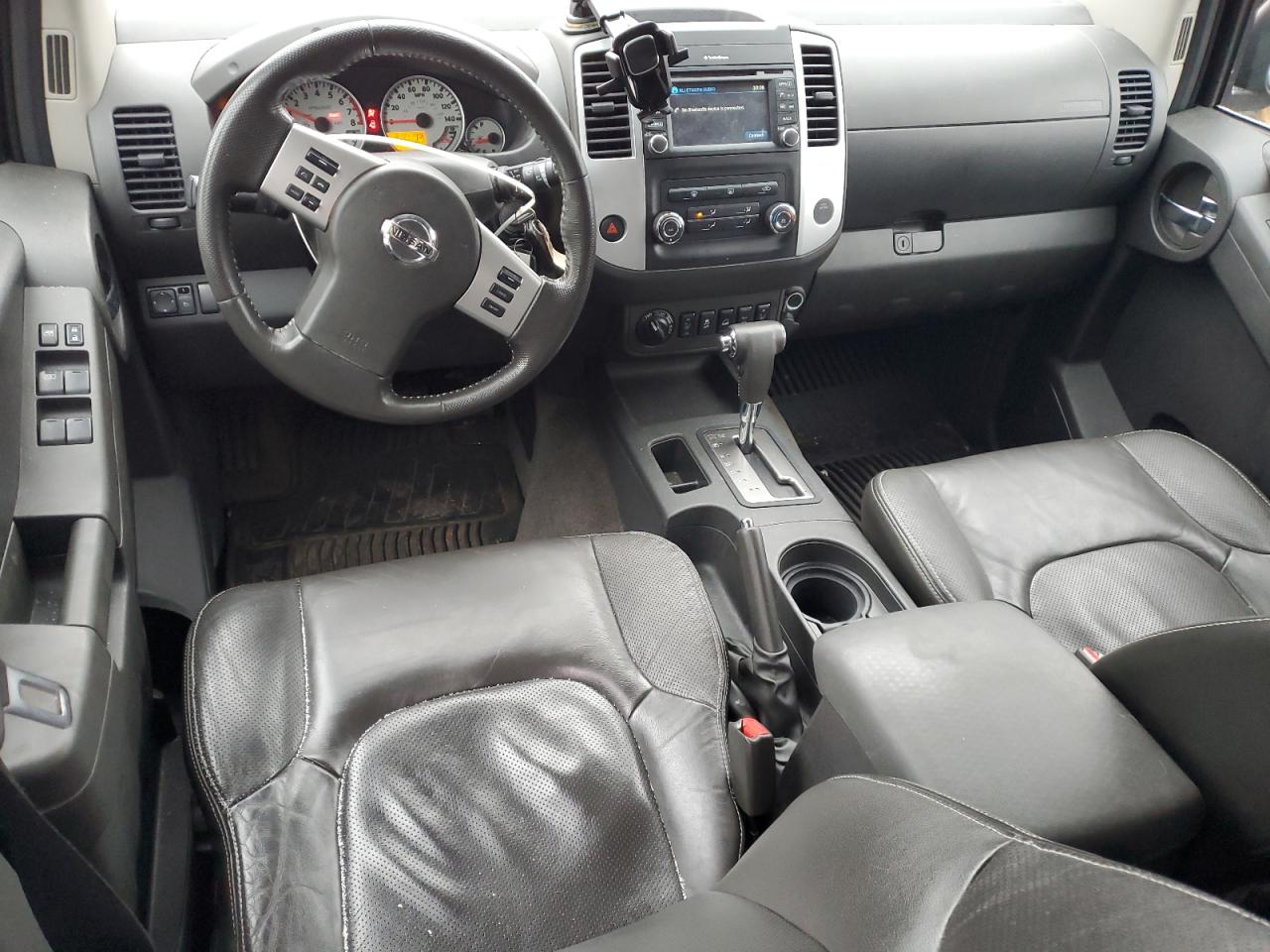 2015 Nissan XTerra - Image 8