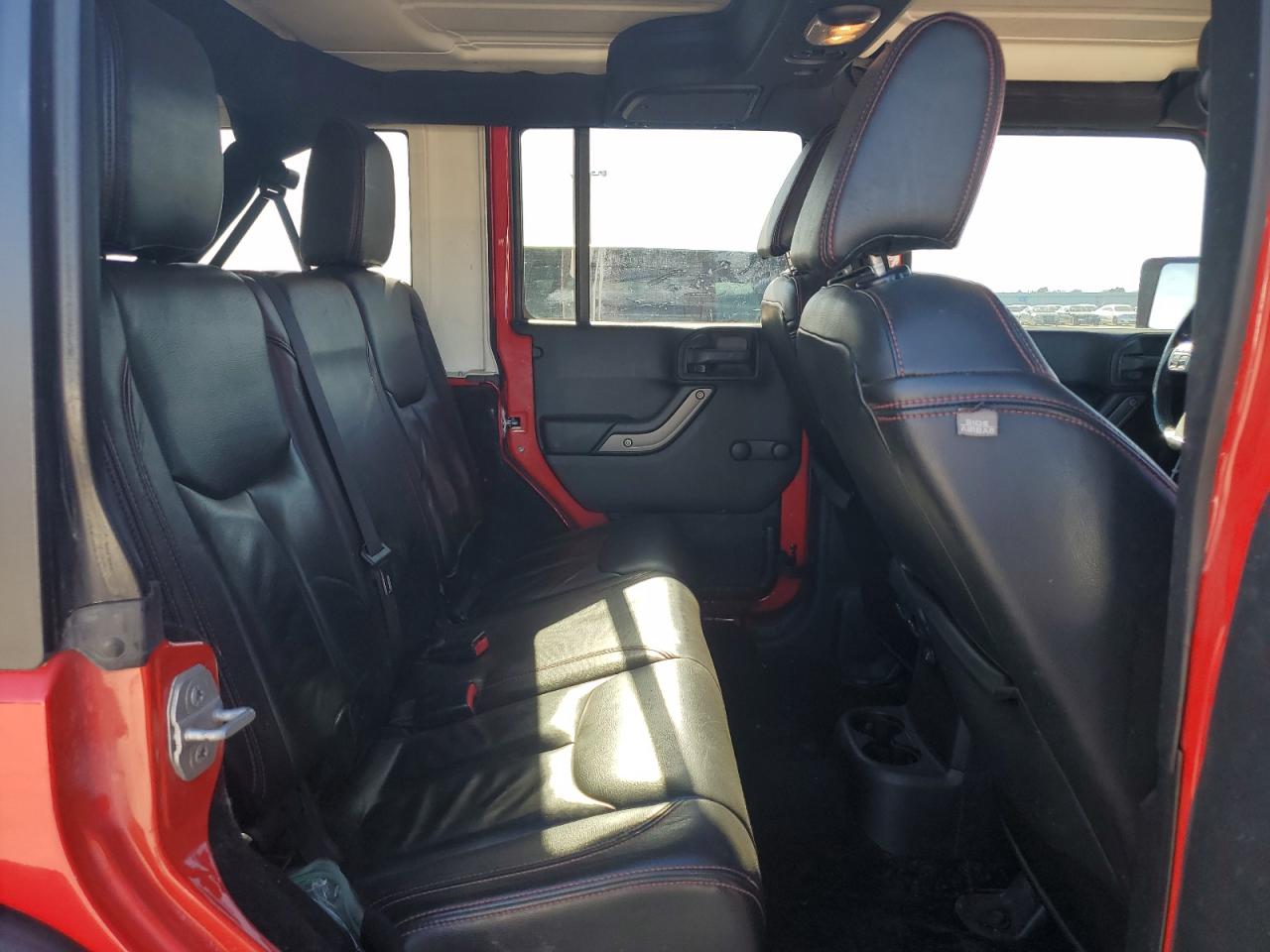 2015 Jeep Wrangler - Image 10