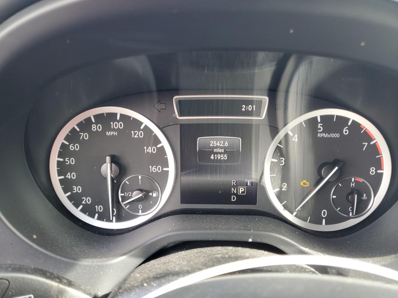 2018 Infiniti QX30 - Image 9